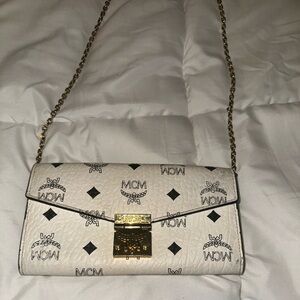 MCM Worn TRACY WALLET ON CHAIN bag